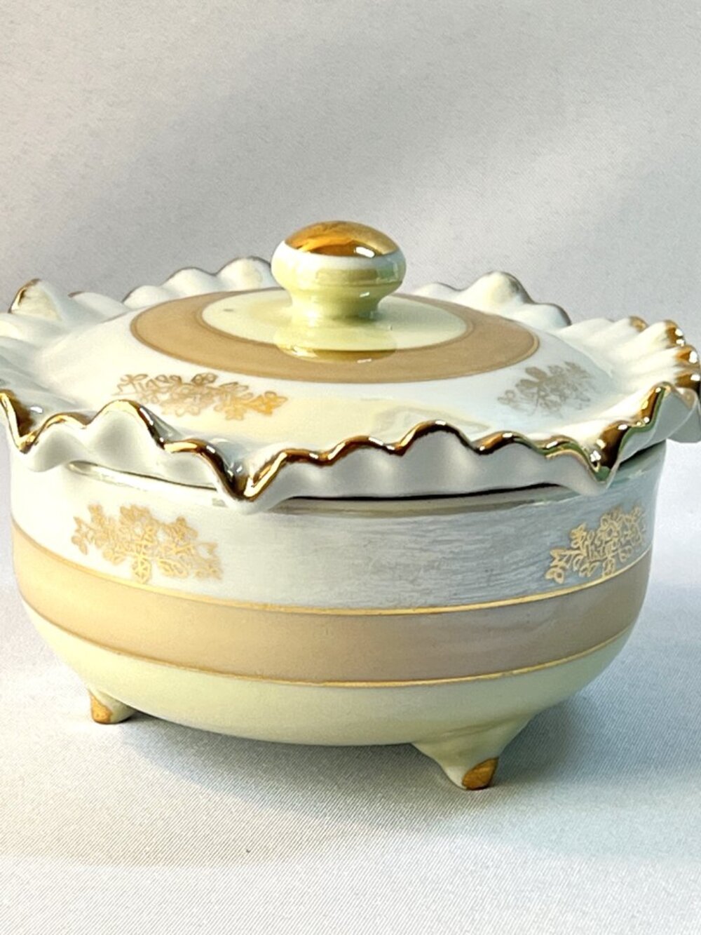 Norleans Lusterware Porcelain Vintage Trinket Vanity Box Footed Gold Trim